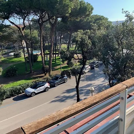 Elegante Nel Parco Del Mare A Marina Centro Apartmán