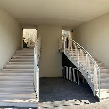 Elegante Nel Parco Del Mare A Marina Centro Apartmán *